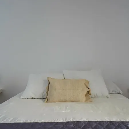 Blue Coast With Pool & Wifi Apartment