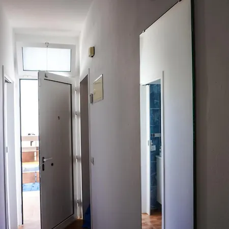 Blue Coast With Pool & Wifi *